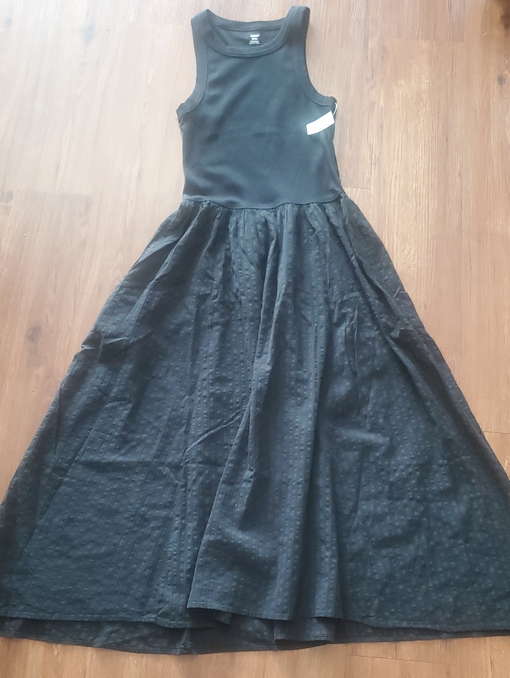 aerie Black Sleeveless Maxi Dress with Textured Full Skirt With Pockets